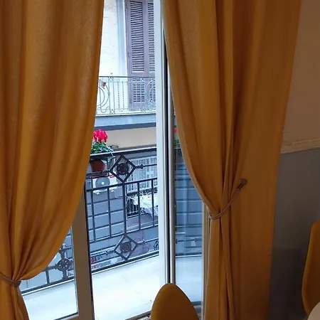 Apartment Fra&fra's Nel Cuore Del Centro Storico Di Naples
