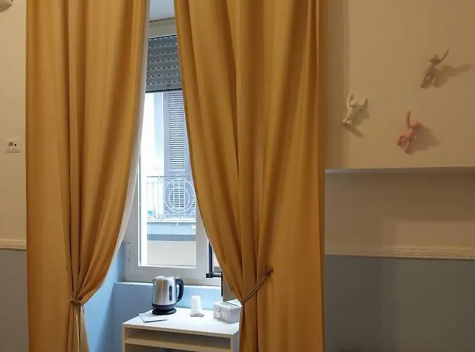 Fra&fra's Nel Cuore Del Centro Storico Di نابولي