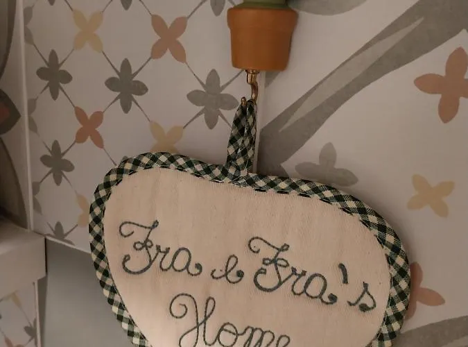 Fra&fra's Nel Cuore Del Centro Storico Di نابولي